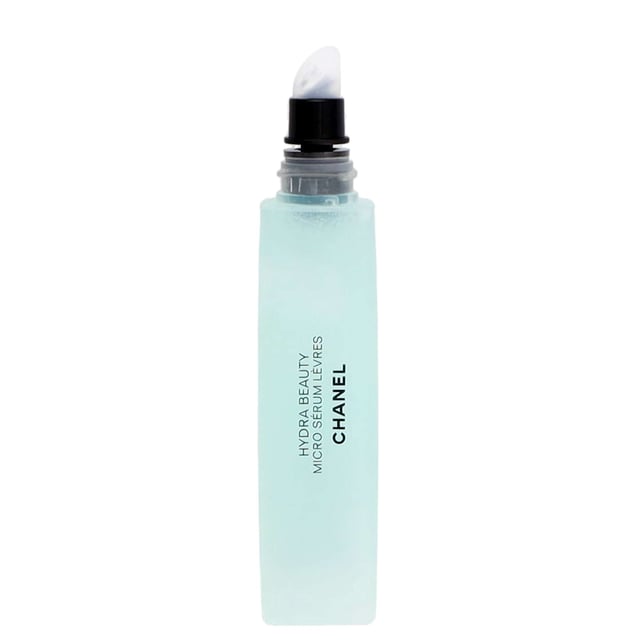 Experience the power of Chanel's Hydra Beauty Micro Sérum Lèvres, a lip serum designed for deep hydration and plumpness. Infused with white camellia and hyaluronic acid, this innovative formula uses microfluidic technology to deliver moisture directly to your lips. The dual-phase blend retains moisture, leaving your lips soft and nourished, perfectly prepped for makeup. With a lightweight texture, this serum absorbs quickly and offers up to 24 hours of hydration. Ideal for travel, it makes achieving beautifully hydrated lips easy.