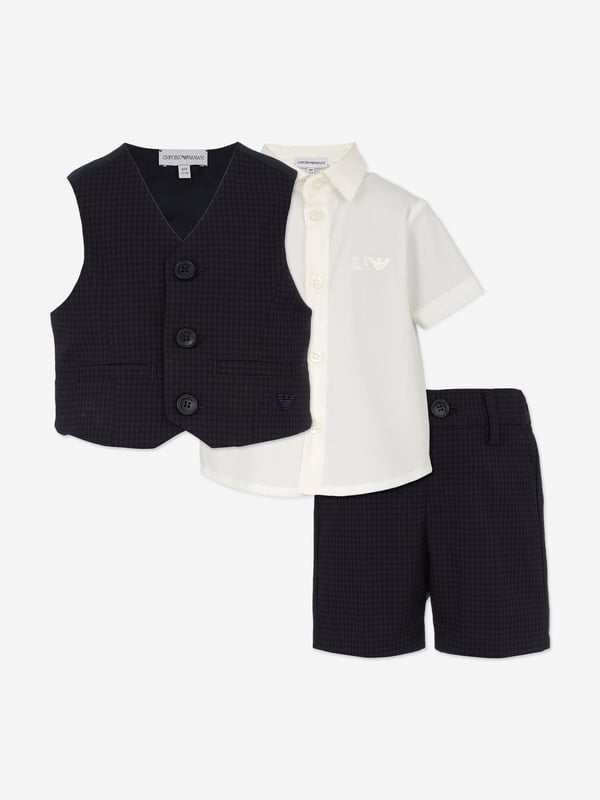 Baby Boys Short Set in Navy Introducing the exquisite Emporio Armani Baby Boys Short Set in Navy, an essential ensemble for the discerning little gentleman's SS2025 wardrobe. Crafted with the signature flair of Emporio Armani, this set is the epitome of style meets comfort. Luxurious Comfort Tailored from premium, soft fabrics for utmost comfort. Distinctive Style Chic navy hue complemented by a subtle designer emblem. Perfect Fit Designed to fit snugly while ensuring easy movement. Machine Washable Effortless maintenance without compromising on quality.Elevate your young one's style this season with this unparalleled short set.