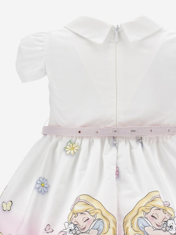 Baby Girls Alice In Wonderland Dress in White Monnalisa depict enchanting imagery into their beautifully crafted aesthetics. This baby girls dress is engineered from luxurious cotton poplin. Inspired by Disney's Alice in Wonderland imagery. Features tulip sleeves, a gathered waist with an adjustable grosgrain belt, and elegant flared skirt. Made in Italy Muslin and Tulle Lining Pointed Collar Zip On Back Disney x Monnalisa Main Fabric 100 Cotton Main Lining 100 Cotton