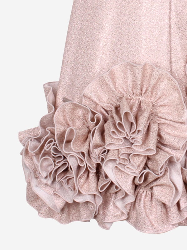 Introducing the exquisite Girls Dream On Frilly Flower Dress in Pink by Jessie and James, a splendid addition to your little girls wardrobe for SS2025. This enchanting piece is perfect for making any day special. Key features include Luxurious Design Delicately crafted with frills and floral accents to captivate and charm. Vibrant Pink Hue A bright and cheerful pink that compliments any occasion. Supreme Comfort Constructed with soft, premium fabrics for all-day wearability.Elevate her style with Jessie and James. Order now for a touch of elegance!