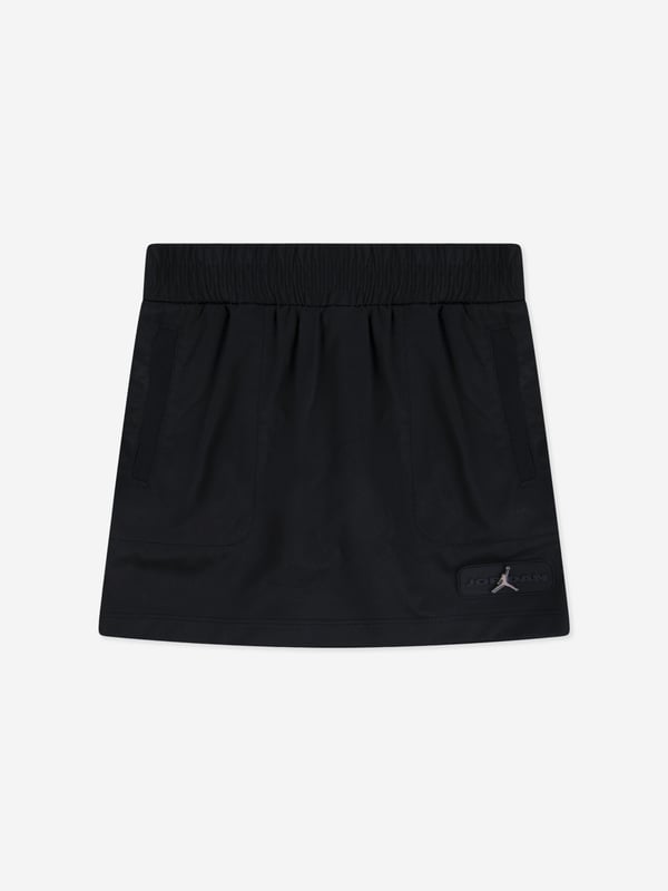 Introducing the Girls Crafted Utility Skort Set in Black by Jordan, an essential addition to your girl's SS2025 wardrobe! Crafted in chic black, this ensemble blends fashion-forward design with functional flair. Key attributes include Sleek Utility Style Merging sporty vibes with elegant lines for a modern look. Durable Material Engineered for comfort and lasting wear, perfect for everyday play. Versatile Black Hue Effortlessly pairs with other wardrobe pieces to enhance any outfit.Revamp her collection with this stunning set from Jordan. Shop now and elevate her style!