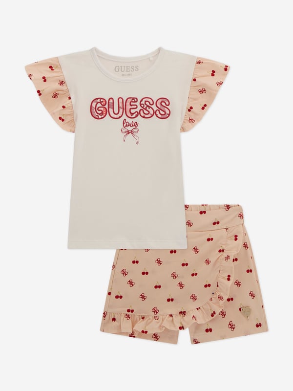 Introducing the exquisite Girls Skirt Set in White from Guess, an essential addition to your little one's wardrobe for SS2025. Meticulously crafted to enhance style and comfort, this set is simply unmissable. Premium Fabric Crafted from luxurious, soft-to-touch fabric providing comfort all day long. Timeless Design The elegant white colour and classic cut ensure timeless appeal and versatility. Versatile Occasions Perfect for family gatherings or sunny days out, making your girl look stylish wherever she goes.Revitalise your child's collection with the Girls Skirt Set in White. Ideal for making a sophisticated statement this season!