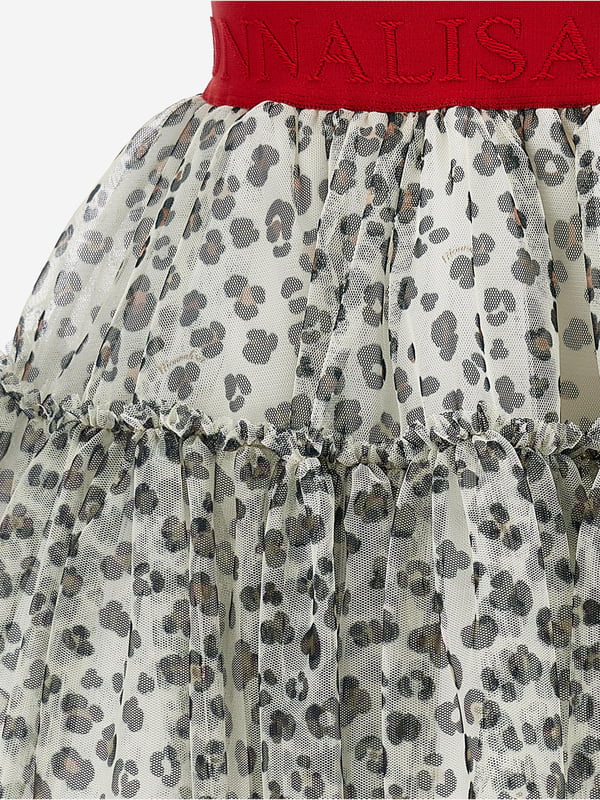 Girls Leopard Tulle Tutu in Beige Introducing the exquisite Girls Leopard Tulle Tutu in Beige by Monnalisa, perfect for enhancing your little girl's wardrobe for SS2025. Crafted with meticulous attention to detail and style, it's a quintessential piece for any fashionable young lady. Exquisite Beige Hue Elegantly neutral, blending with any top. Luxurious Leopard Print Adds a chic, playful touch. Premium Tulle Fabric Ensures comfort lasting elegance. Perfect for Special Occasions Ideal for parties or stylish day outs.Invest in this timeless tutu and give her a taste of fashion-forward sophistication this season.