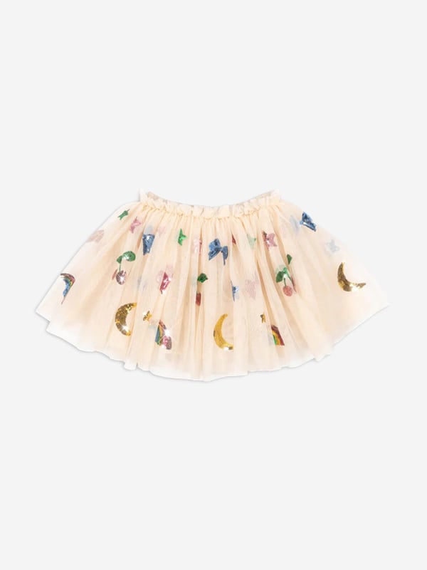 Konges Sløjd incorporate beautiful, eco-friendly technology into their charming aesthetics. This girls Yvonne rainbow twinkle tutu is woven in voluminous tulle layers and a soft elastic waist. It has whimsical sequin motifs, showcasing crescent moons, bows, rainbows, and cherries. 100 Polyester 100 Cotton Lining