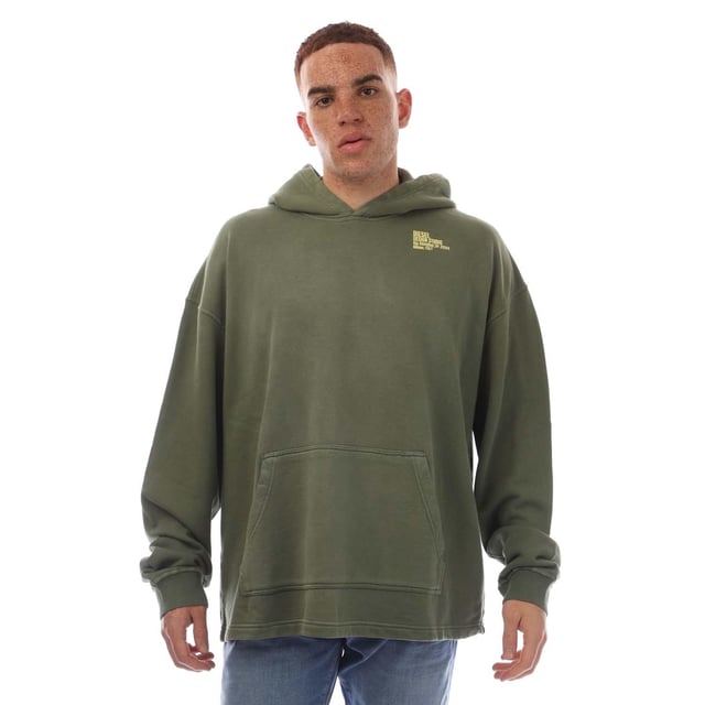 100% Cotton. Design: Logo, Printed, Puffy, Text. Hood Features: Sew-On. Neckline: Hooded. Sleeve-Type: Long-Sleeved. Cuff: Ribbed. Fit: Relaxed Fit. Pockets: 1 Kangaroo Pocket. Fastening: Pull Over. XS: 36 in.