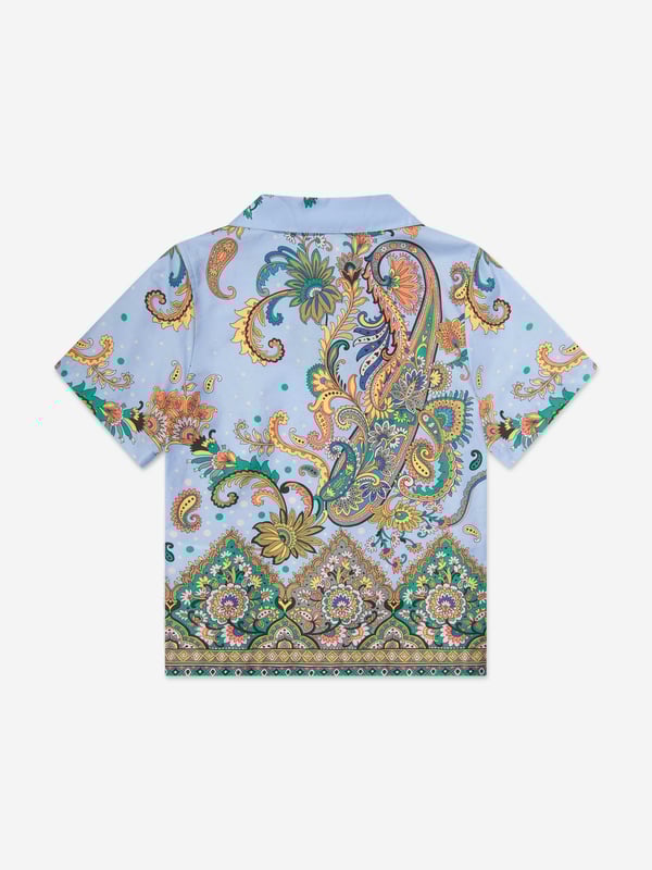Introducing the Etro Boys Paisley Print Shirt in Blue, an essential addition to your young gentleman's SS2025 wardrobe. Skillfully crafted, this shirt offers a blend of elegance and youthful charm. Key features include Exquisite Paisley Design A signature pattern that showcases both classic sophistication and playful allure. Luxurious Comfort Constructed from superior fabric for softness and ease, ensuring all-day comfort. Versatile Styling Perfect for any occasion, from family gatherings to educational outings.Bring a touch of Italian grandeur to your boy's collection with this striking blue paisley shirt. Available nowelevate his style effortlessly!