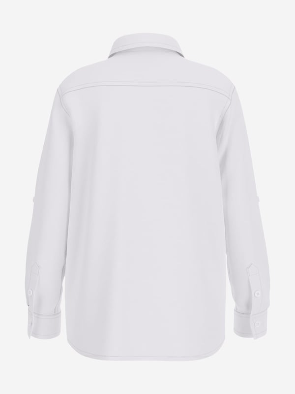 Introducing the luxurious Boys Bear Oxford Shirt in White from Guess, crafted with the finest attention to detail for SS2025. Perfect for adding a touch of class to your young gentleman's wardrobe Pristine White Oxford Elegant white colour, embodying timeless sophistication. Premium Cotton Fabric Offers breathability and comfort ideal for youthful exuberance. Classic Bear Motif Charming and playful, adding a unique designer touch.Elevate your boy's style with the Guess Boys Bear Oxford Shirt, destined to impress at any occasion!