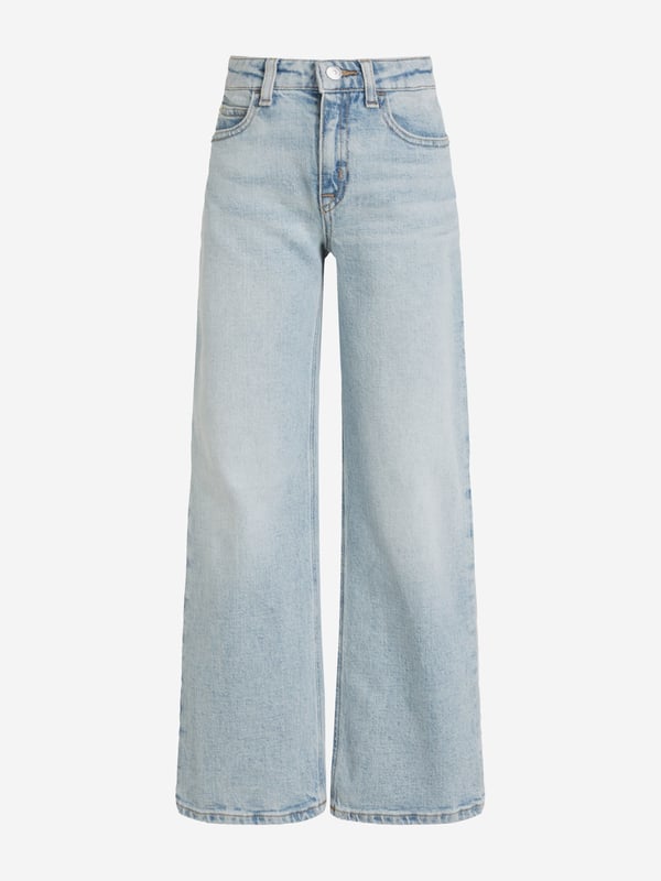 Introducing the SS2025 essential from Calvin Klein the Girls Wide Leg Jeans in Blue, a sophisticated blend of high fashion and casual comfort tailored for your Girl. Each pair is an ode to timeless style and modern sensibilities. Discover its standout features Effortlessly Stylish With a breezy wide-leg silhouette, these jeans embody chic versatility. Luxe Fabrication Crafted from premium denim to ensure superb comfort durability. Signature Detailing Adorned with the iconic Calvin Klein branding, elevating everyday ensembles.Revitalise her wardrobe with a touch of designer flair. Ideal for both day-to-day wear and special occasions.