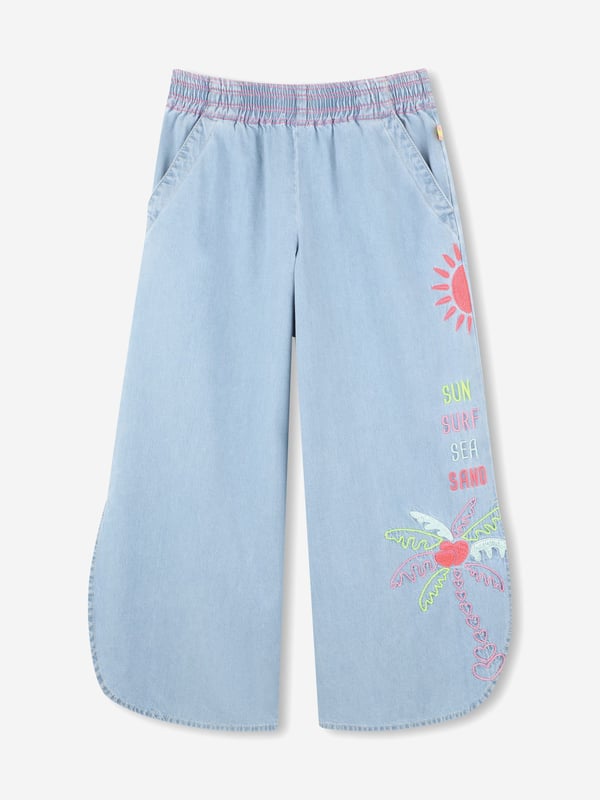 Introducing the exquisite Girls Embroidered Denim Trousers in Blue by billieblush, an essential addition to any discerning young lady's wardrobe for SS2025. Delicate Embroidery Featuring intricate floral designs that exude charm and elegance. Premium Denim Crafted with top-quality denim ensuring durability comfort. Versatile Style Perfect for both casual outings and special events.Elevate her style with these luxurious trousers today!