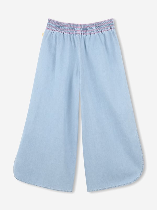 Introducing the exquisite Girls Embroidered Denim Trousers in Blue by billieblush, an essential addition to any discerning young lady's wardrobe for SS2025. Delicate Embroidery Featuring intricate floral designs that exude charm and elegance. Premium Denim Crafted with top-quality denim ensuring durability comfort. Versatile Style Perfect for both casual outings and special events.Elevate her style with these luxurious trousers today!