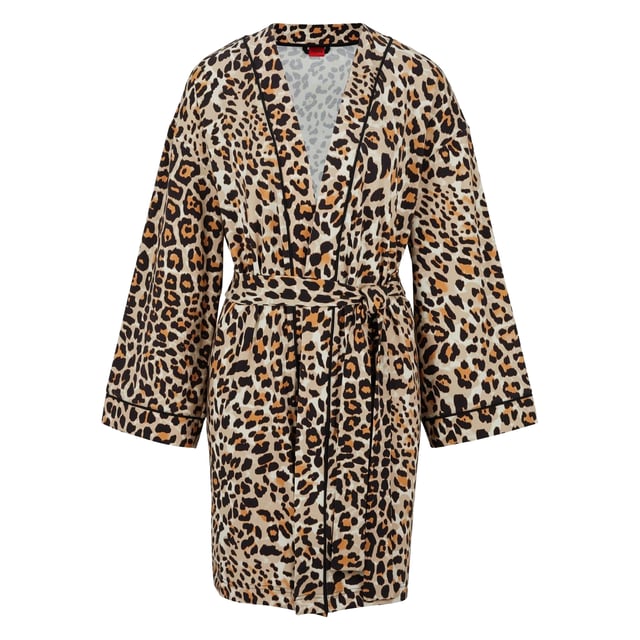 Pasvorm: Relaxed model. Ontwerp: Luipaardprint. Drop Shoulder. Sluiting: Ceintuurtje. Halslijn: Diep V. Kledingstijl: Kimono. Mouwtype: Met lange mouwen. 8 UK: 32 in. 10 VK: 33 in. 12 VK: 35 in.