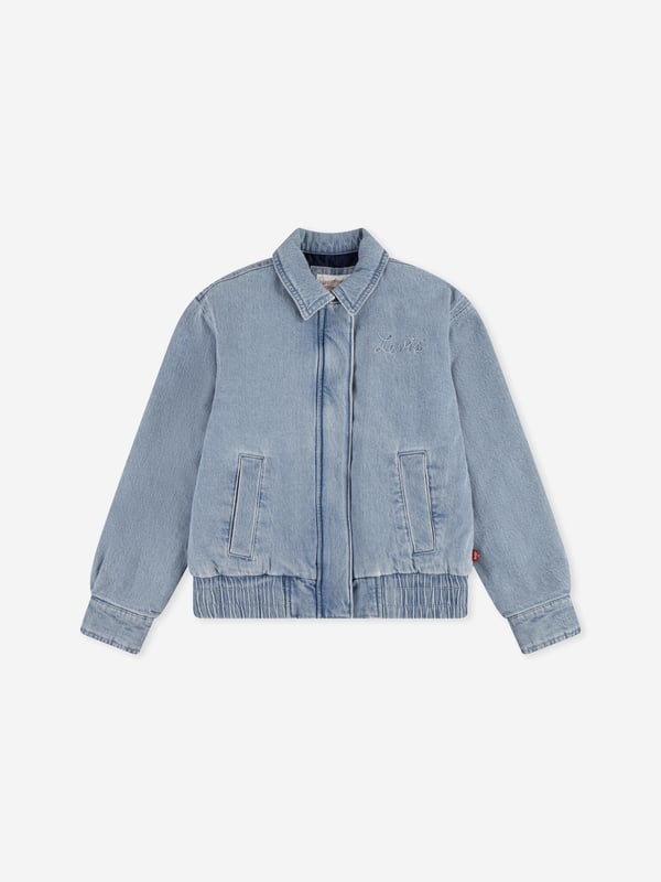 Levi's reinterpret vintage nostalgia into striking modern designs. This girls desert sky short jacket is the embodiment of effortless style. Woven from a beautiful soft quilted design. Long Sleeves Collar Front Pockets Levi's Writing On Chest Wide Elastic Hem Hidden Zipper Zipper and Press Buttons 97 Cotton, 2 Viscose, 1 Elastane