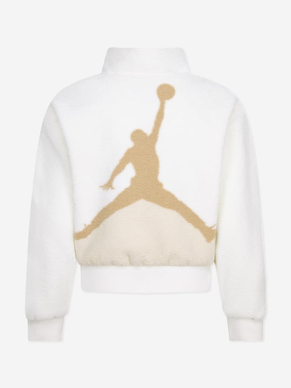 Introducing the Girls Jumpman Sherpa Jacket in Ivory, by Jordan a luxurious staple for AW2024 that perfectly blends Jordan's iconic style with plush comfort for the fashion-forward young girl. Exquisite Ivory Sherpa Crafted in sumptuous ivory Sherpa fleece, ensuring warmth and ultra-softness. Elegant Design Features a refined, minimalist design with smooth lines that exude class. Signature Jumpman Emblem Embellished with the classic Jumpman logo, adding a distinguished touch of athletic prestige. Versatile Style Ideal for stylish layering, perfectly pairs with both casual and chic outfits.Elevate her wardrobe with this exquisite piece from Jordan. Shop now for unmatched style and comfort!