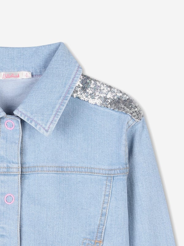 Billieblush apply a mischievous and quirky sensibility to their aesthetic portraits. This girls double stone and bleach short jacket encapsulates the label's fun and wild side. Engineered in a refined light blue denim via a stretchy quality. The back is decorated with a large motif of the sun depicted in multicoloured sequins. Wide Edges Classic Collar Closes With Push Buttons Pockets On Sides Main Material 99 Cotton 1 Elastane Pocket Lining 65 Cotton 35 Polyester Decoration 100 Polyester