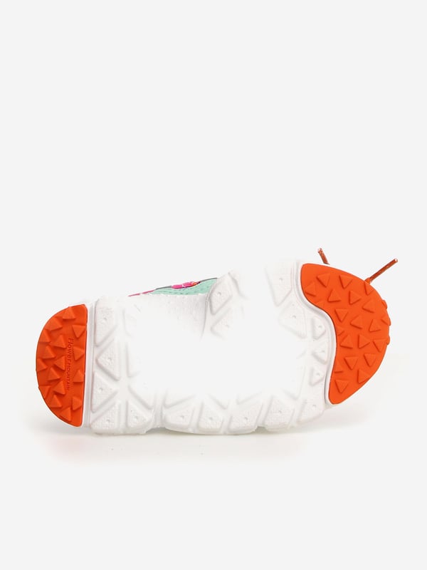 Flower Mountain combine vibrant imagery with beautiful, eco-friendly properties. These Raikiri trainers in multicolour are engineered from fabulous high quality, perfect for fashion-conscious youngsters. NOTE Fit is Half a Size Up Refer to EU Size. Perforations and Shapes Lace-Up Closure 100 Polyester