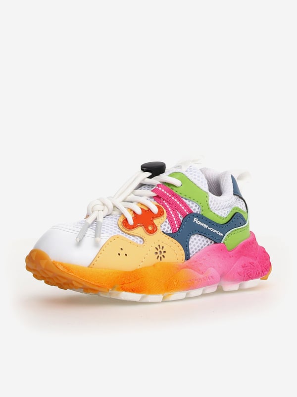 Kids Yamano 3 Trainers in Multicolour Flower Mountain combine vibrant imagery with beautiful, eco-friendly properties. These Yamano 3 trainers in multicolour are engineered in the finest high quality. NOTE Fit is Half a Size Up Refer to EU Size. Eclectic Design Nylon Upper Laces Rubber Sole Multi Panelled Uppers 100 Polyester