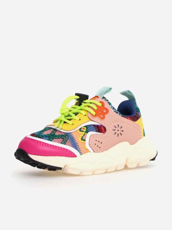 Kids Doi Trainers in Multicolour Flower Mountain combine vibrant imagery with beautiful, eco-friendly properties. These Doi trainers in multicolour are engineered from fabulous high quality, perfect for fashion-conscious youngsters. NOTE Fit is Half a Size Up Refer to EU Size. Tech Pattern Lace-Up Closure 100 Polyester