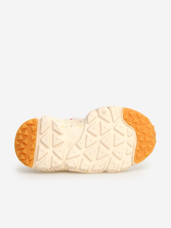 Flower Mountain combine vibrant imagery with beautiful, eco-friendly properties. These Raikiri multicoloured trainers are engineered in an ivory vegan design via a beige and white colourway. NOTE Fit is Half a Size Up Refer to EU Size. Rainbow Coloured Details UPPER Man-Made UPPER Faux-Fur LINING Fabric OUTSOLE Rubber