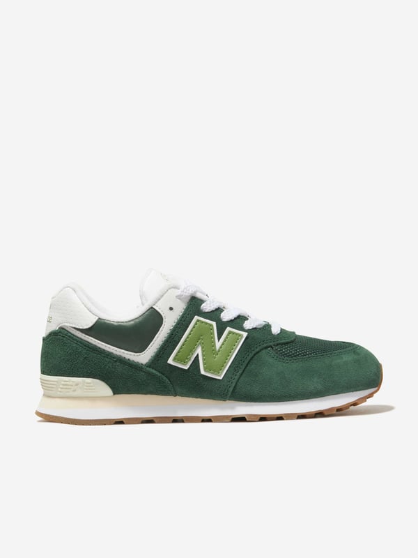 Introducing the Kids 574 Logo Trainers in Green by New Balance a fashion-forward choice for your child's casual ensemble. Here are some key features that make it unique Striking design Crafted with a stylish logo print that brings a chic and playful touch to the shoes, designed to be a standout piece. Comfort Durability Precision-made from top-quality materials, promising exceptional comfort for your little one's daily escapades, as well as lasting durability. A trendy addition to your child's unisex wardrobe! Don't miss out on these Kids 574 Logo Trainers in Green from New Balance. Order now and let your child ooze charm and taste!