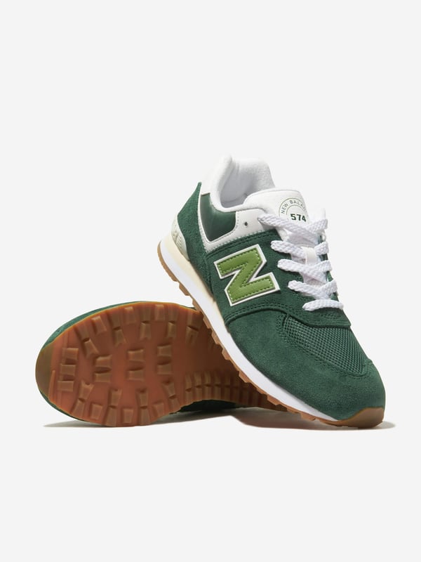 Introducing the Kids 574 Logo Trainers in Green by New Balance a fashion-forward choice for your child's casual ensemble. Here are some key features that make it unique Striking design Crafted with a stylish logo print that brings a chic and playful touch to the shoes, designed to be a standout piece. Comfort Durability Precision-made from top-quality materials, promising exceptional comfort for your little one's daily escapades, as well as lasting durability. A trendy addition to your child's unisex wardrobe! Don't miss out on these Kids 574 Logo Trainers in Green from New Balance. Order now and let your child ooze charm and taste!