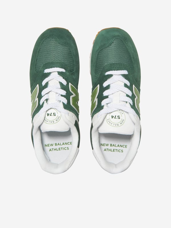 Introducing the Kids 574 Logo Trainers in Green by New Balance a fashion-forward choice for your child's casual ensemble. Here are some key features that make it unique Striking design Crafted with a stylish logo print that brings a chic and playful touch to the shoes, designed to be a standout piece. Comfort Durability Precision-made from top-quality materials, promising exceptional comfort for your little one's daily escapades, as well as lasting durability. A trendy addition to your child's unisex wardrobe! Don't miss out on these Kids 574 Logo Trainers in Green from New Balance. Order now and let your child ooze charm and taste!