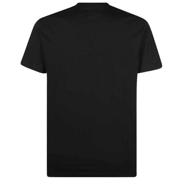 Dsquared2 Cool Fit Logo Around Collar Black T-shirt Elevate your casual wardrobe with the Dsquared2 Cool Fit Logo Around Collar Black T-Shirt. Crafted from 100% premium cotton, this men's t-shirt offers exceptional comfort and breathability for all-day wear. Its sleek black design is enhanced by the distinctive Dsquared2 logo elegantly encircling the collar, adding a subtle yet stylish statement. Perfect for pairing with jeans or layering under jackets, this t-shirt combines quality and contemporary fashion effortlessly. Experience the blend of comfort and iconic style that makes this piece a must-have for any modern wardrobe