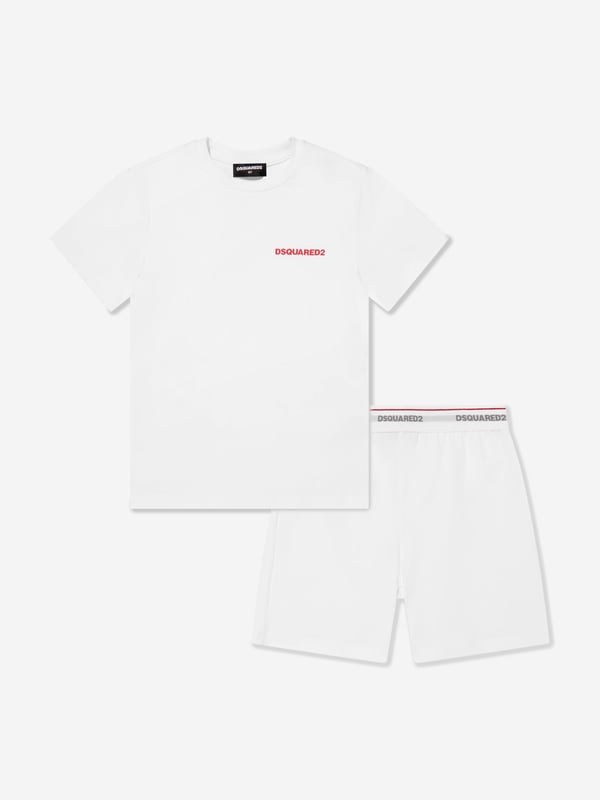Introducing the exquisite and elegant Kids Short Pyjama Set in White from dsquared2 kids, an impeccable choice for any discerning Boy or Girl's SS2025 wardrobe. This set perfectly balances design and comfort, offering key features that set it apart Refined simplicity Crafted in pristine white, perfect for serene nighttimes or stylish slumber parties. Luxurious comfort Made from the softest fabrics, ensuring a peaceful sleep. Contemporary design Meticulously tailored for a chic, modern fit, adding a dash of sophistication to bedtime rituals. Transform bedtime with this pristine pyjama set from dsquared2 kids.