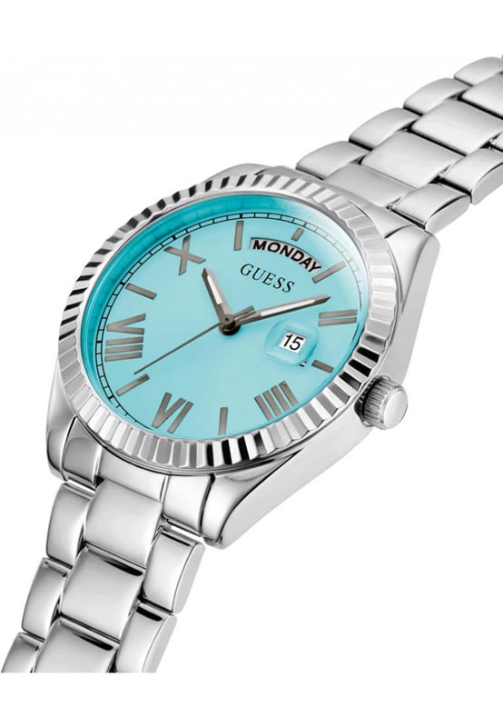 The Ladies Luna Watch GW0308L4 from Guess is a great example of why the Guess range has become so popular. Suitable for most occasions/pursuits its hard to find a reason why the Ladies Luna Watch GW0308L4 shouldn't be high up on your shopping list. The Ladies Luna Watch GW0308L4 makes a wonderful gift.  Dimensions (cm): 9x8x9