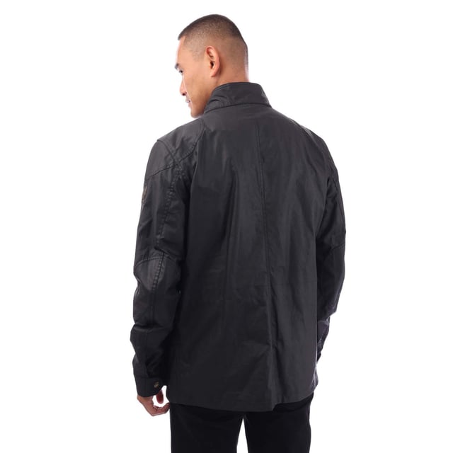 Men's Belstaff Waxed Cotton Fieldmaster Jacket in Black High collar with adjustable throat latch.Snap and one-way zip fastenings.Four front pockets and one internal pocket.Reinforced shoulder and elbow panels.Signature Belstaff check cotton twill lining.Underarm ventilation.Water-resistant materials.Offers protection from strong winds while remaining breathable.