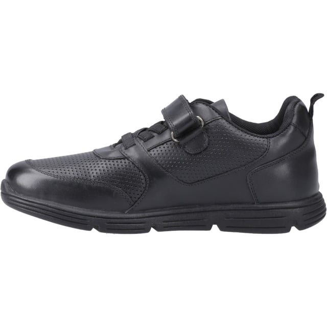 With a flexible TPR sole, touch fastening for a secure fit, and a quality leather upper the Alfie is the ideal choice all term long for comfort and cool school style