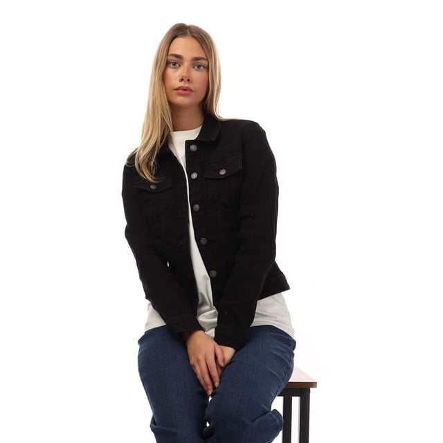 79% Katoen, 20% Polyester, 1% Elastaan. Stof: Denim, Stretch. Ontwerp: Eenvoudig. Merkknopen, schachtknoop over. Manchet: Geknoopt. Mouwtype: Met lange mouwen. Halsuitsnijding: Omgeslagen kraag. Geschikt: Regelmatig. Zakken: 2 borstzakken, klepsluiting, met knopen. Bevestiging: Knop. 6 VK: 30 in. 8 UK: 32 in. 10 VK: 33 in. 12-14 VK: 37 in.