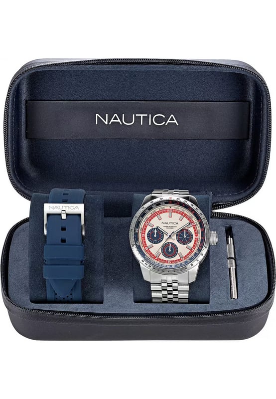 The Mens Watch and Strap Gift Set NAPP39S27 from Nautica is a great example of why the Nautica range has become so popular. Suitable for most occasions/pursuits its hard to find a reason why the Mens Watch and Strap Gift Set NAPP39S27 shouldn't be high up on your shopping list. The Mens Watch and Strap Gift Set NAPP39S27 makes a wonderful gift.  Dimensions (cm): 10x10x5