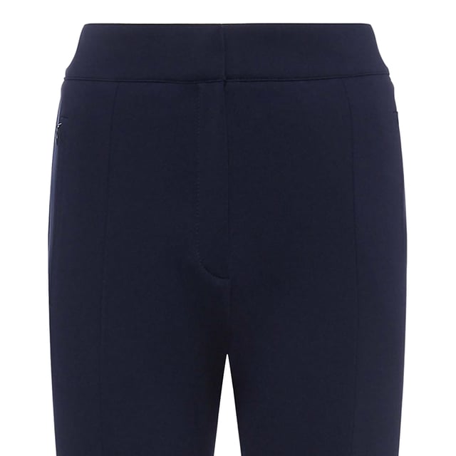 86% Polyamide, 14% Elastaan. Ontwerp: Eenvoudig. Sluiting: Haak, Ritssluiting. Voorste split. Pasvorm: Bootcut.
