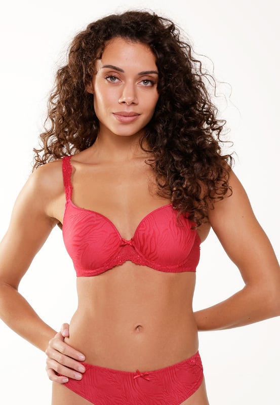 De 1400-1 t-shirt bh is een van de bestsellers uit de LingaDore Daily collectie. De bh heeft een uni-fit pasvorm, die zich aanpast aan de vorm van jouw borst. Ook is de bh voorzien van stevige schouderbandjes en  ondersteunende zij- en achter panelen. Deze bh heeft een uitstekende pasvorm.