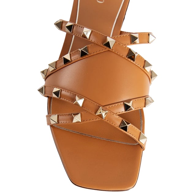 Composition: 100% calf leather  

Inner: Leather
Insole: Leather
Sole: Leather
Square toe
Branded insole
Slip-on design
Gold-tone studs
Made in  Italy
Gender: WOMEN
Product code: 4W2S0IH3VOD_KEL
Code: SHO VQ 2 SN FW24 11854