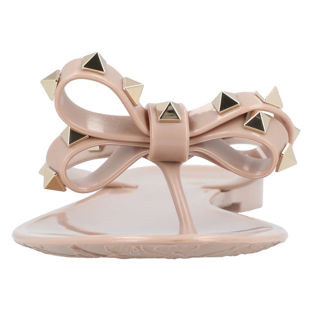 - Made In Italy
- 100% rubber
- Heel hight: 5cm
- Bow detailing with platinum-finish studs
- Sole with lace motif
- FW24
- Color: Poudre