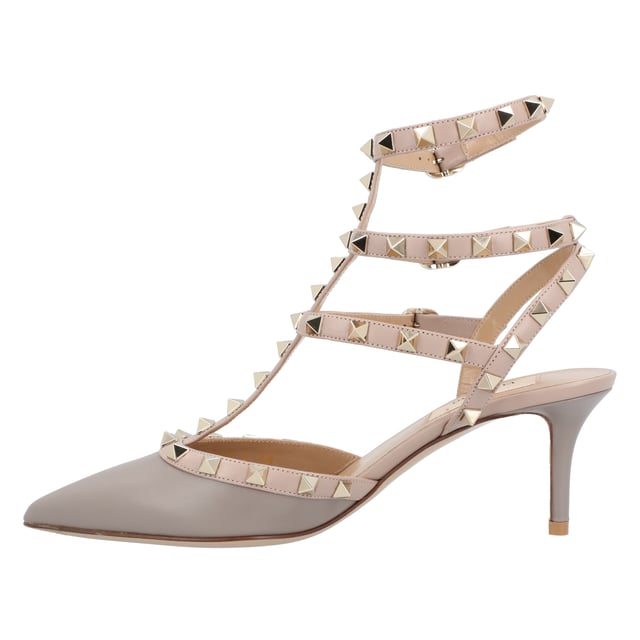- Adjustable buckle closures
- Platinum finish studs
- Heel: 7.5cm
- 100% Goat Leather, 100% Lamb Leather
- Made in Italy