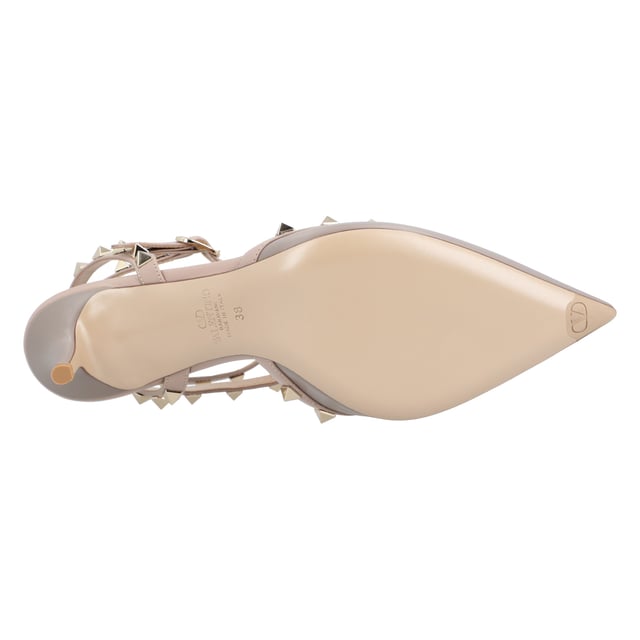 - Adjustable buckle closures
- Platinum finish studs
- Heel: 7.5cm
- 100% Goat Leather, 100% Lamb Leather
- Made in Italy