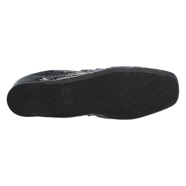 - Black, goatskin, patent finish, ruched detailing, VLogo Signature, square toe, slip-on style, flat sole
- Lining: Goat Skin 100%. Sole: Plastic 100%. Outer: Goat Skin 100%