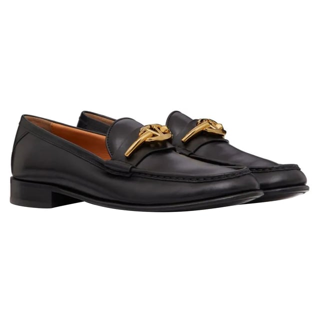 Composition: 100% calf leather  

Inner: Leather
Insole: Leather
Sole: Leather
Heel 2,5 cm
Almond toe
Gold-tone logo hardware
Slip-on design
Made in  Italy
Gender: WOMEN
Product code: 4W2S0IK0MIM_0NO
Code: SHO VQ 2 LF SS24 10611