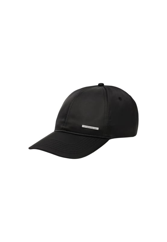 Marca: Calvin Klein.
  Genero: Hombres.
  Tipo: Gorras.
  Temporada: Otono/Invierno.
  Color: negro.
  Cierre: hebilla/lazo.
  Codigo del articulo: LV04D5022G.
  Composicion: 100% poliester.
  Lavado: lavar a mano.