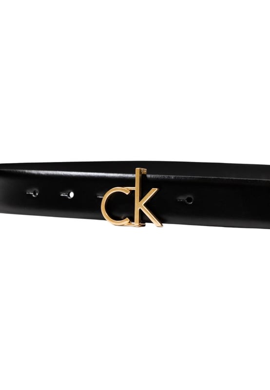 Merk: Calvin Klein
  Geslacht: Dames
  Type: Riemen
  Seizoen: Herfst/Winter
  Kleur: zwart
  Afmeting (cm): 111X3X0.3
  Artikelcode: LV04F7033G
  Samenstelling: 100% leer
