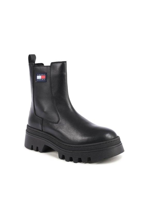Producto: Tommy Hilfiger Botas de Mujer NEGRO EN0EN01917BDS.
  Detalle: EN0EN01917BDS.
  Color: NEGRO.
  Composicion: 100% CUERO (FWA).
  Hecho en Portugal.