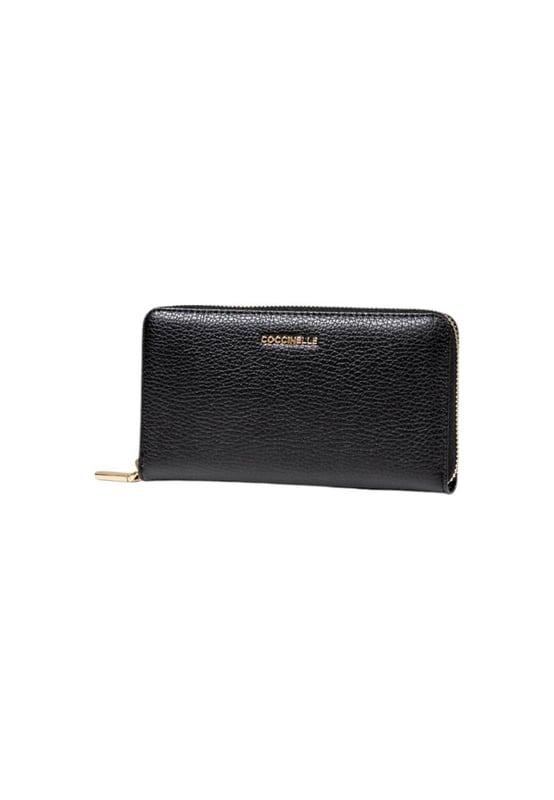 Cartera De Cuero Con Cremallera Y Bolsillos Interiores Marca: Coccinelle.
Genero: Mujer.
Tipo: Carteras.
Temporada: Otono/Invierno.
Color: negro.
Cierre: con cremallera.
Bolsillos: bolsillos interiores.
Tamano (cm): 10x18x2.
Composicion:.
100% piel.
Codigo del articulo: E2 MW5 11 32 01.