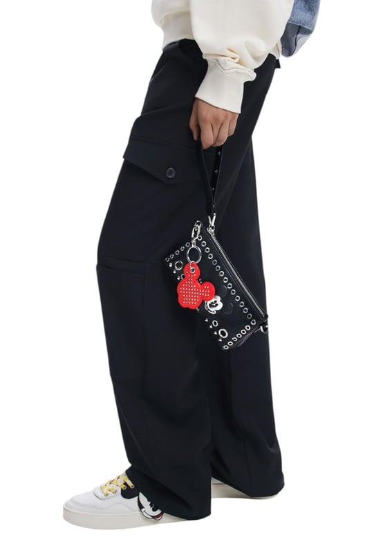 Brand: Desigual
  Gender: Women
  Type: Wallets
  Season: Spring/Summer
  Color: black
  Pattern: print
  Fastening: with zip
  Size (cm): 10x19.5x4
  Article code: 25SAYP08
  Composition: 100% polyurethane
Material: PU leather