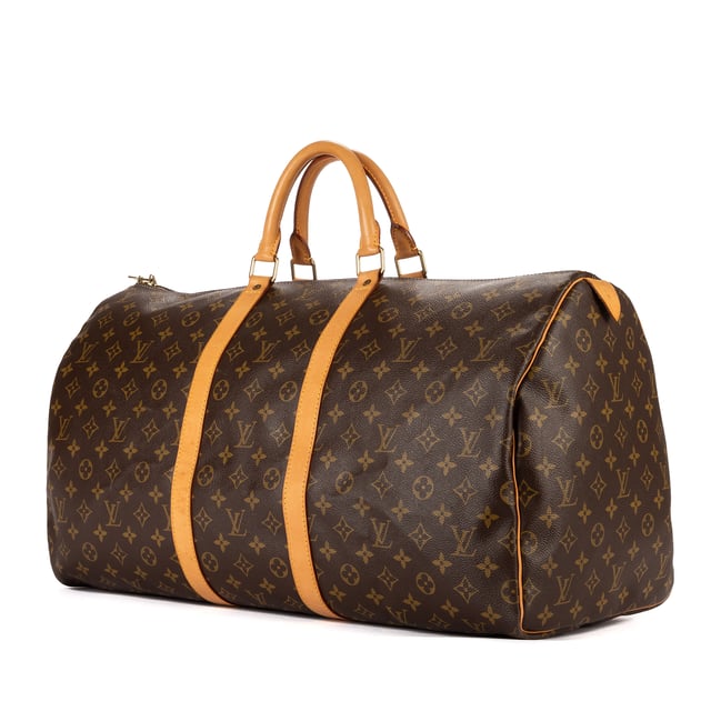 Louis Vuitton Bolsos Keepall 55 Bolsa de viaje en Marrón Lona recubierta y Latón dorado hardware. El producto esta en Excelentes Condiciones (A).
  Dimensiones: 55x28x25 cm 
  Accesorios incluidos: None
  Notas de Exterior: Arrugas en cuero vachetta
Notas de Hardware: Descolorido
Notas de la correa/asa: Grietas en el mango de Vachetta
  BrandCo Paris encuentra artículos raros y en las mejores condiciones a precios increíbles. ¡Vale la pena tener paciencia! Compra con confianza: todos los artículos de BrandCo Paris son seleccionados y autenticados cuidadosamente por nuestro equipo de expertos.
  Todos los artículos vienen con un certificado de autenticidad y un embalaje entregado por BrandCo Paris.
  Tabla de clasificación de la condición del artículo
  N (como nuevo)
  AA (perfecto estado)
  A (excelente estado)
  AB (muy buen estado)
  B (bueno/regular)