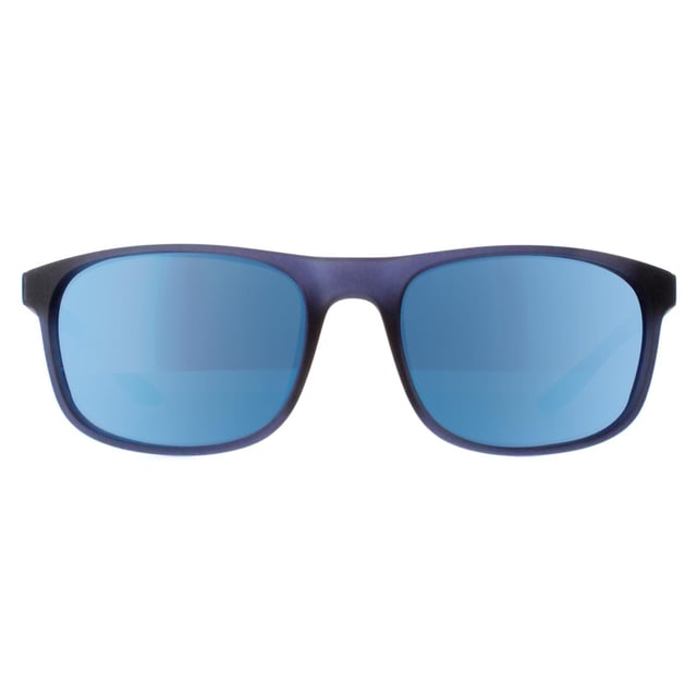 Nike Endure M Mi CW4650 410 mat marineblauwe zonnebril De Nike Sport Unisex Matte Midnight Navy Blue Endure M Mi CW4650 zonnebril heeft een veerkrachtig, lichtgewicht montuur dat zorgt voor duurzaamheid en comfort voor langdurig gebruik. Het geraffineerde ontwerp, benadrukt door de iconische Nike swoosh, voegt een vleugje elegantie toe aan de sportieve look. De lenzen bieden uitzonderlijke UV-bescherming en bieden helder en scherp zicht in verschillende lichtomstandigheden. Dankzij de geavanceerde griptechnologie blijven deze zonnebrillen stevig op hun plaats zitten, waardoor ze ideaal zijn voor activiteiten met een hoge intensiteit en voor dagelijks gebruik, waarbij functionaliteit wordt gecombineerd met een strakke, moderne esthetiek.