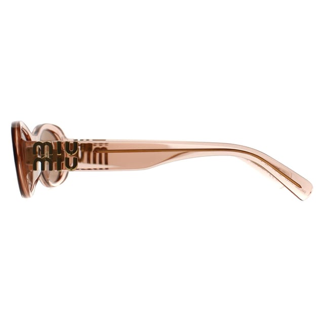 Die Miu Miu MU06ZS 13T1P1 noisette transparent pink brown Sonnenbrille hat einen anmutigen, abgerundeten Rahmen mit skulpturalen Details, die das zeitlose Design aufwerten und den Retro-Charme mit zeitgenÃ¶ssischer Eleganz fÃ¼r einen selbstbewussten, modischen Look verbinden.