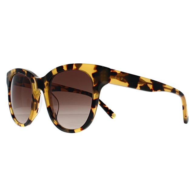 Banana Republic Oval Womens Havana Brown Gradient BR 3003/S Las gafas de sol Banana Republic Oval Womens Havana Brown Gradient BR 3003/S presentan una elegante silueta de ojo de gato fabricada en plástico resistente que ofrece estilo y comodidad. Proporcionan una protección UV del 100%, garantizando una seguridad ocular óptima en condiciones de mucha luz. Las monturas de montura completa se complementan con plaquetas nasales fijas para un ajuste seguro, lo que las convierte en un accesorio versátil adecuado para diversas ocasiones.