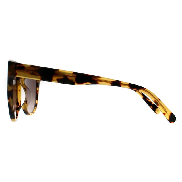Banana Republic Oval Womens Havana Brown Gradient BR 3003/S Las gafas de sol Banana Republic Oval Womens Havana Brown Gradient BR 3003/S presentan una elegante silueta de ojo de gato fabricada en plástico resistente que ofrece estilo y comodidad. Proporcionan una protección UV del 100%, garantizando una seguridad ocular óptima en condiciones de mucha luz. Las monturas de montura completa se complementan con plaquetas nasales fijas para un ajuste seguro, lo que las convierte en un accesorio versátil adecuado para diversas ocasiones.